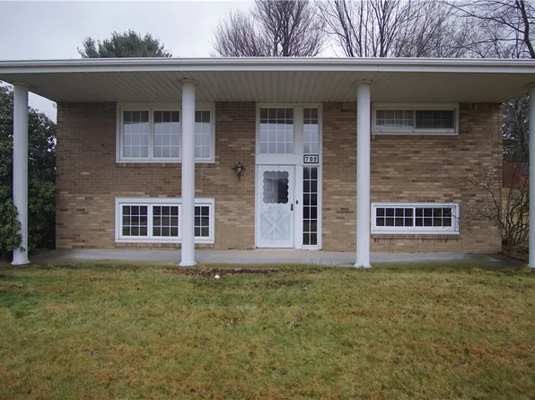 709 Deer Creek Rd, Gibsonia, PA 15044