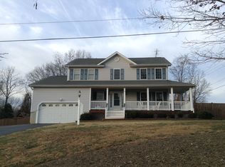 7774 Millfield Dr, Warrenton, VA 20187