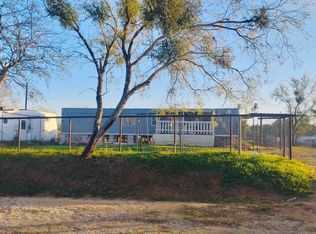 55 County Road 159 W, Leesville, TX 78122