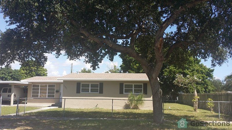 1st image of 1001 NW 14th Ct