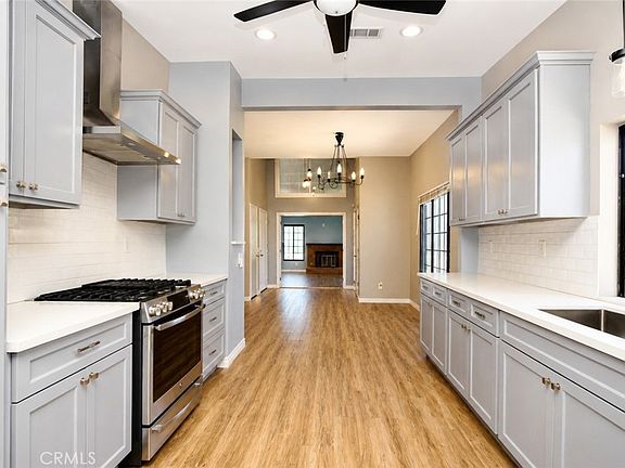 2nd image of 970 Sandstone Dr