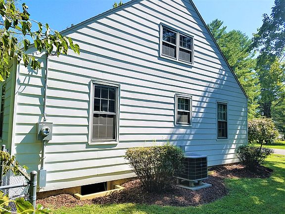 5th image of 508 Dehart St