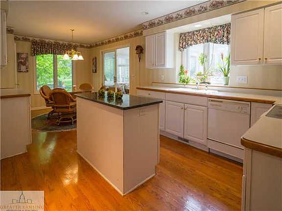 5th image of 4099 Leeward Dr