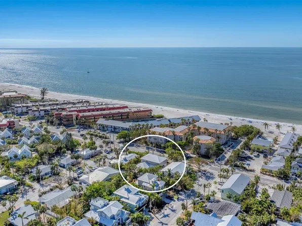 6405 Gulf Dr, Holmes Beach, FL 34217