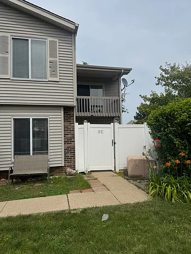 9 E Fernwood Dr #9E Photo 1