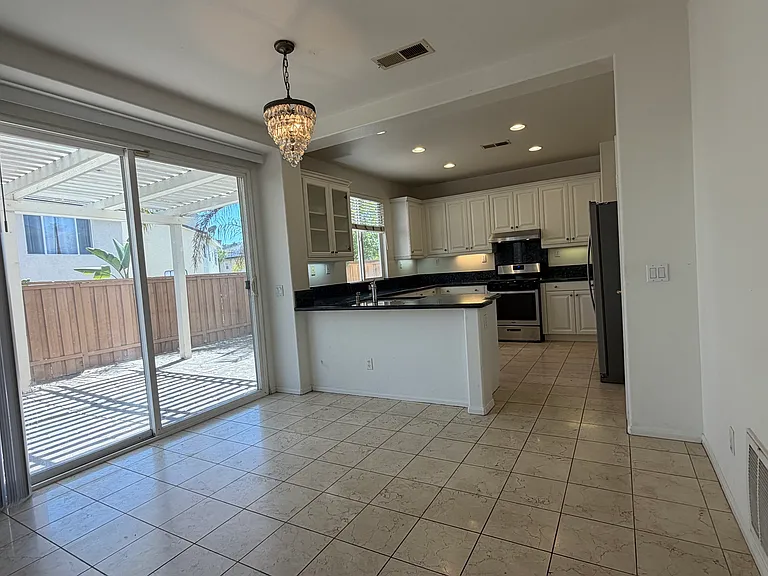 Dinning/Kitchen