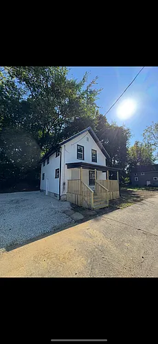933 Golda Pl Photo 1