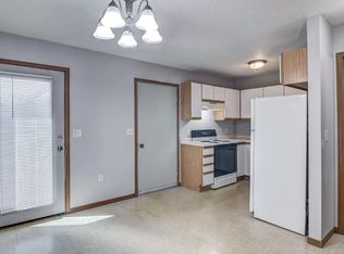 Fox Meadow Townhomes, Eau Claire, WI 54701