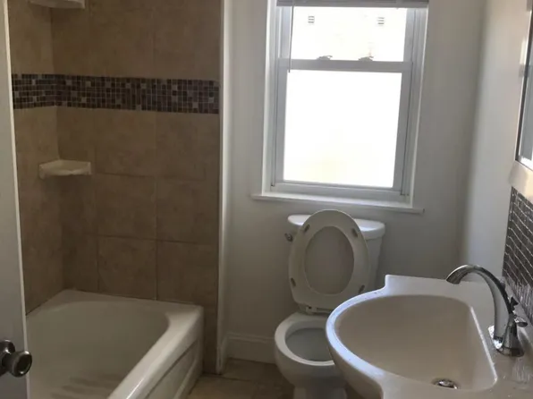 1530 N 10th St APT B, Philadelphia, PA 19122