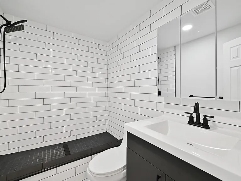 384 Trenton Ave #3E — Photo 11