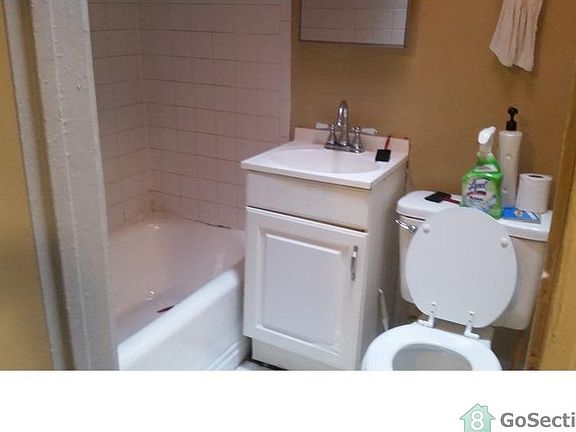 4th image of 10441 S Corliss Ave