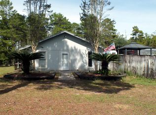 30 Vickie Ln, Defuniak Springs, FL 32433