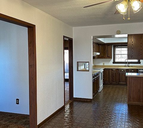 Foyer to Dining Room