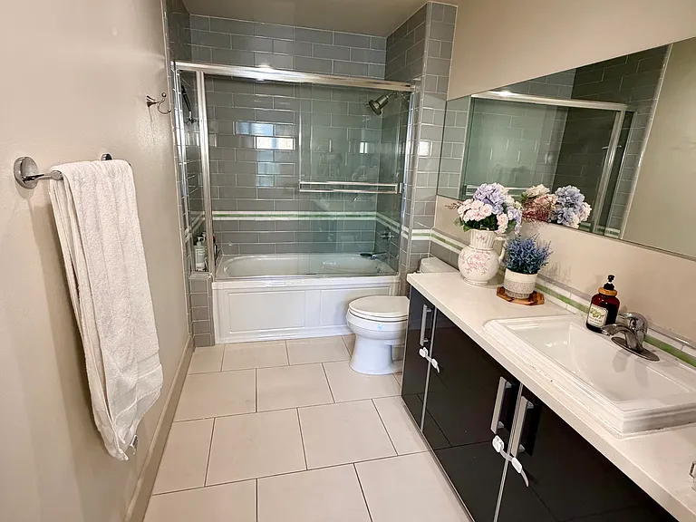 848 Irolo St #205 — Photo 6