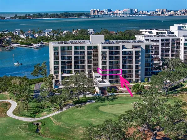 4 Belleview Blvd APT 305, Belleair, FL 33756