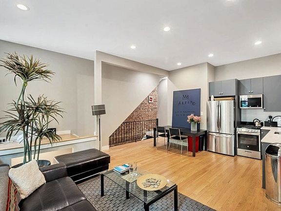 5th image of 50 E 4th St #1