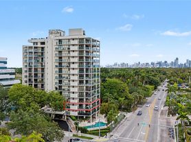 2575 S Bayshore Dr, Miami, FL