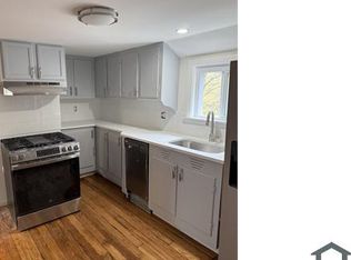 178 Cohasset St APT 3, Worcester, MA 01604