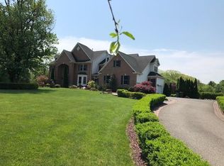 10 Lebers Ln, Millstone Township, NJ 08510