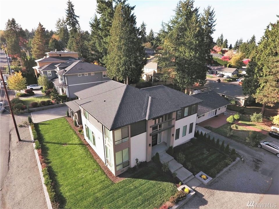 1st image of 10722 NE 25th St