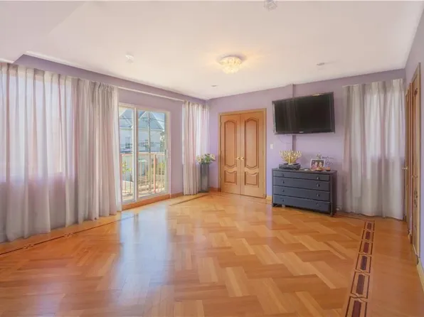 2321 83rd Street image 6 of 27