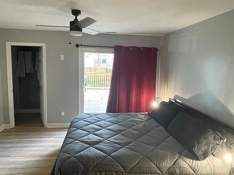 1428 S Hancock St — Photo 2