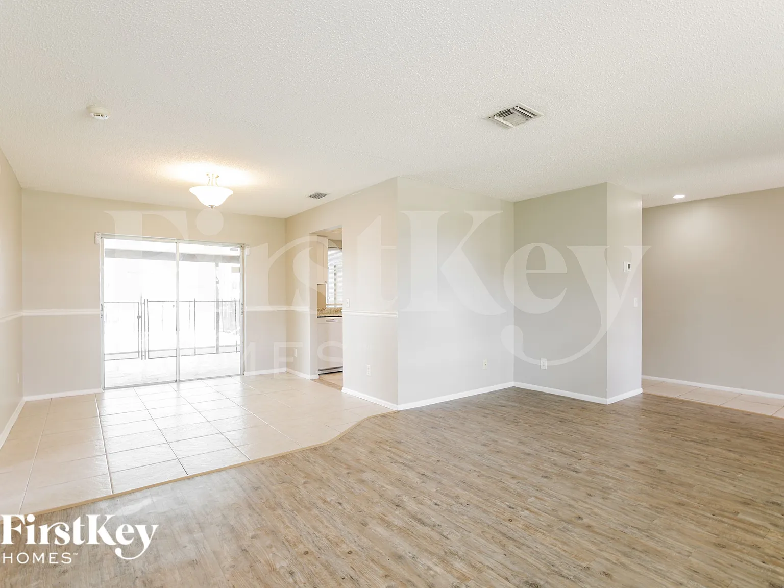 3 bed, 2.0 bath, 1719 sqft, $1,965 — Photo 4