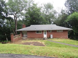 1916 Allison Dr, Glenshaw, PA 15116