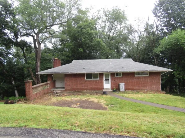 1916 Allison Dr, Glenshaw, PA 15116