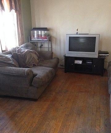 2nd image of 14625 Albany Ave