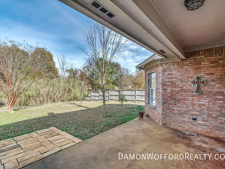 119 Kenzie Dr — Photo 3