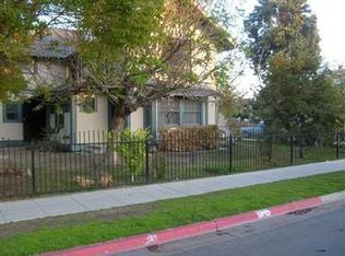 2704 E McKenzie Ave, Fresno, CA 93701