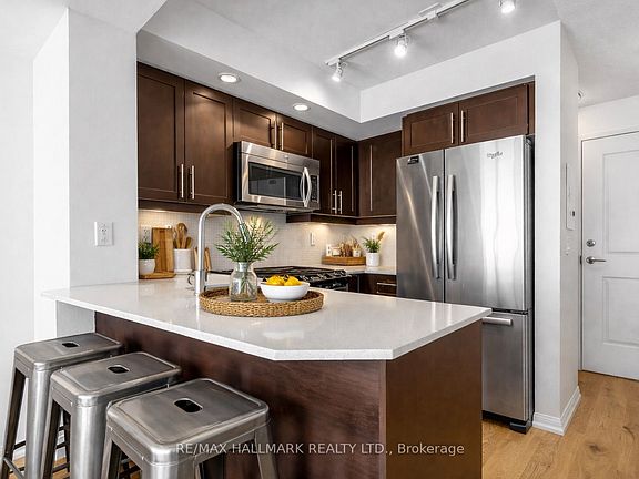 2nd image of 75 Liberty St #1004