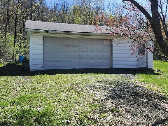 5th image of 30 Tompkinsville Rd
