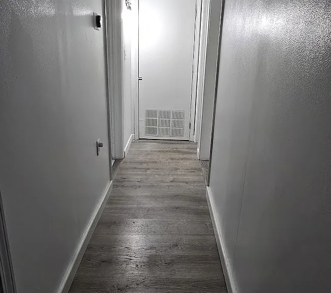 629 W Watson St — Photo 34