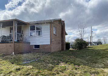 5th image of 334 Ward Dr