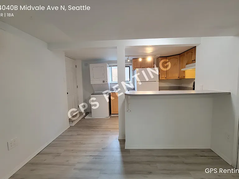 14040B Midvale Ave N #14040B — Photo 4