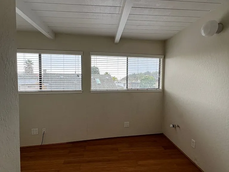 228 Treasure Island Dr — Photo 12
