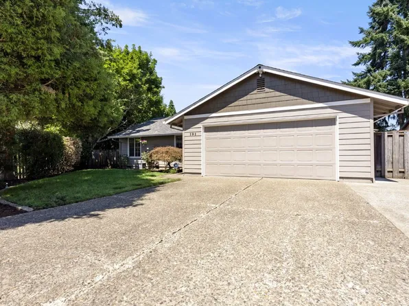 191 NE 33rd Ct, Hillsboro, OR 97124