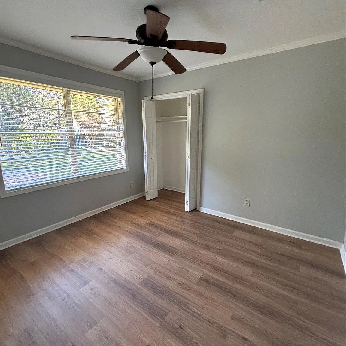 3 bed, 1.0 bath, 1481 sqft, $1,795 — Photo 2