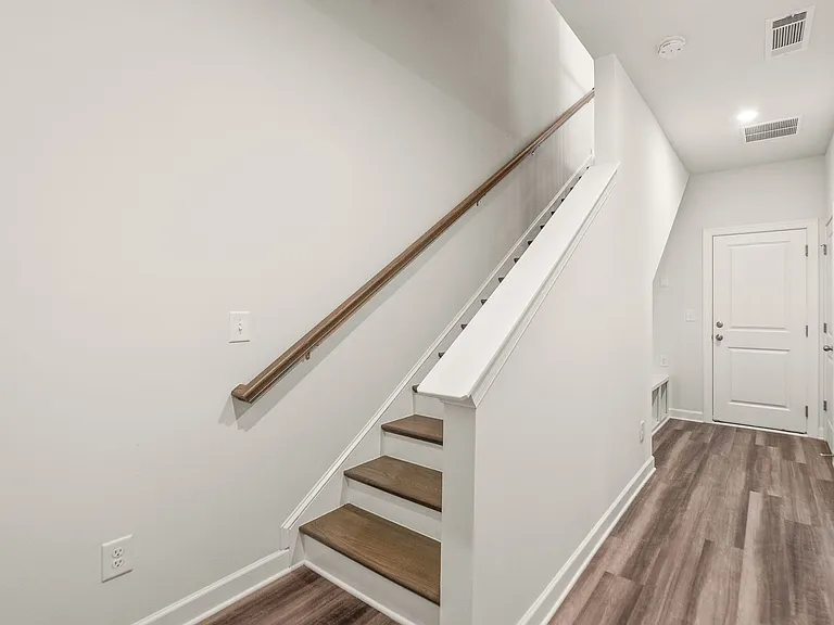 7136 Bryce Ave — Photo 3