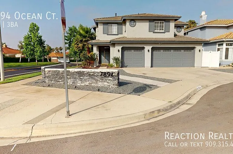 7894 Ocean Ct — Photo 1