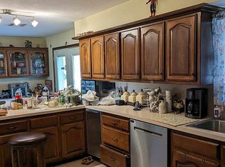 2765 S Harrah Rd, Harrah, OK 73045