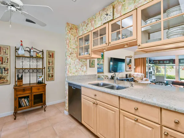 17187 Bay Street, Jupiter, FL 33477