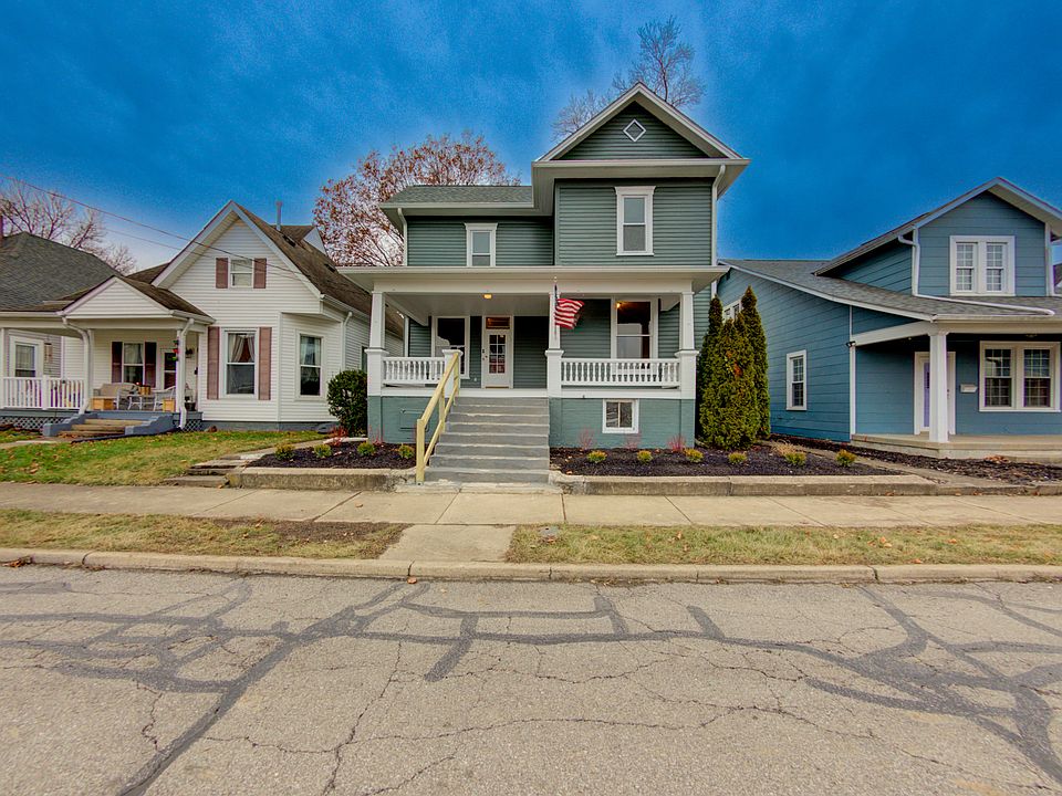 1st image of 129 1st St