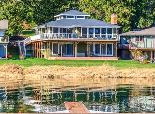 12 Spinnaker Ln, Bellingham, WA 98229