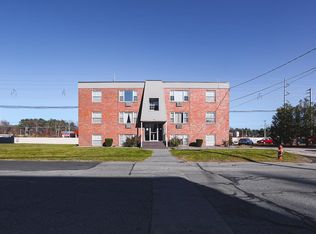 99 Cluff Crossing Rd APT E1, Salem, NH 03079