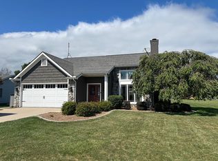 406 Bittersweet Ln, Ossian, IN 46777