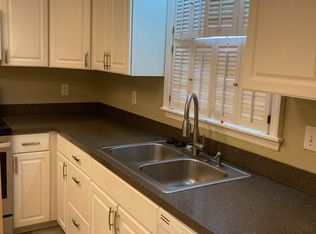 3234 Sycamore Ct, Columbus, IN 47203