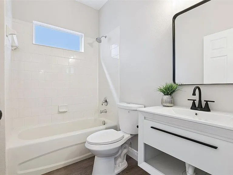 1209 Cathcart Cir — Photo 35